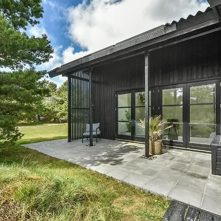 Stunning In With Kitchen Holiday home
