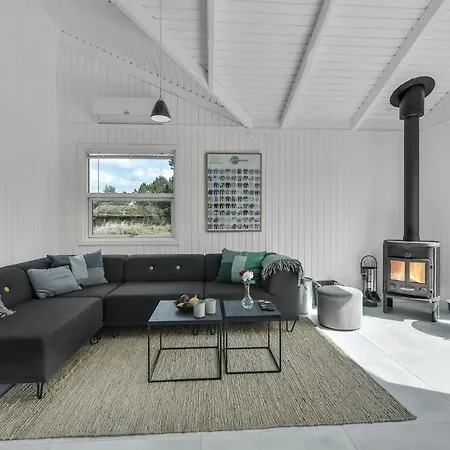 Stunning In With Kitchen Holiday home